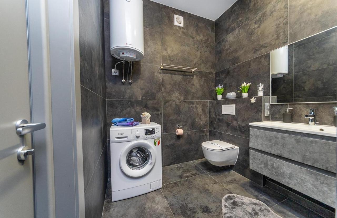 Luxury Apartments Smartplaza Obolon Metro Minskai キエフ エクステリア 写真